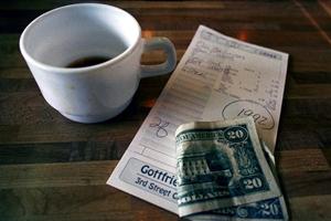 愛媛県松山市の快適なビジネスホテル：東横INN松山一番町の魅力と詳細情報